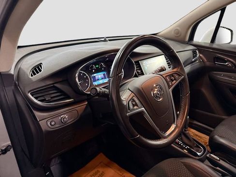 Used 2019 Buick Encore Preferred image 10