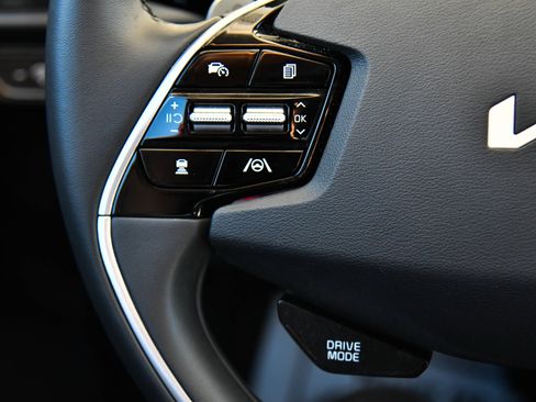 Used 2023 Kia Niro Wind FWD image 33