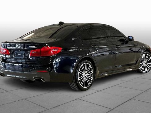 Used 2019 BMW 530e w/ M Sport Package RWD image 12