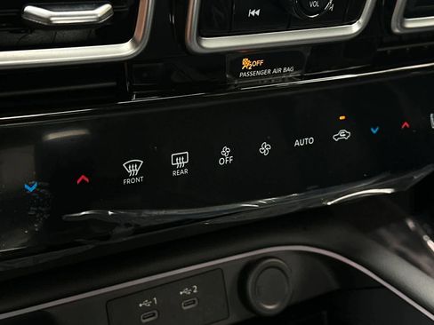New 2026 Nissan Sentra SR FWD image 23