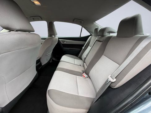 Used 2019 Toyota Corolla LE FWD image 18