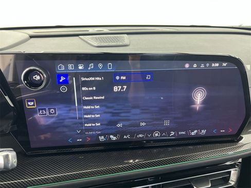 New 2026 Chevrolet Traverse High Country image 12