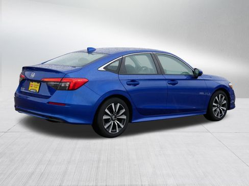 Certified 2022 Honda Civic EX image 7