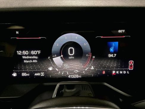 Used 2024 GMC Acadia Denali w/ Super Cruise Package image 19