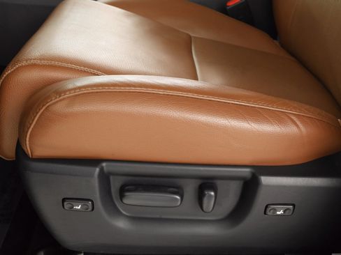 Used 2018 Toyota Sequoia Platinum image 37