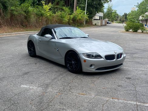 Used 2005 BMW Z4 2.5i RWD image 3