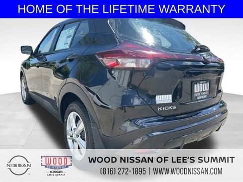 New 2025 Nissan Kicks Play S image 5