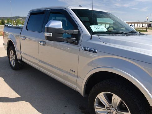 Used 2015 Ford F150 Platinum w/ Equipment Group 701A Luxury AWD/4WD image 11