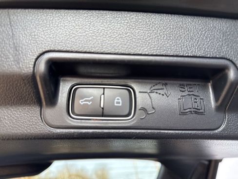 Used 2022 Ford Explorer ST w/ ST Street Pack image 16