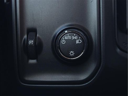 Used 2016 Chevrolet Silverado 3500 W/T image 16