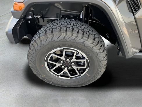 New 2025 Jeep Wrangler Rubicon image 11