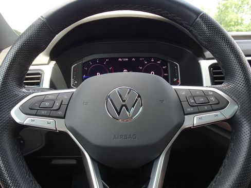 Used 2023 Volkswagen Atlas Cross Sport SEL Premium R-Line AWD/4WD image 26