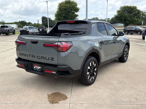Used 2026 Hyundai Santa Cruz SEL FWD image 9