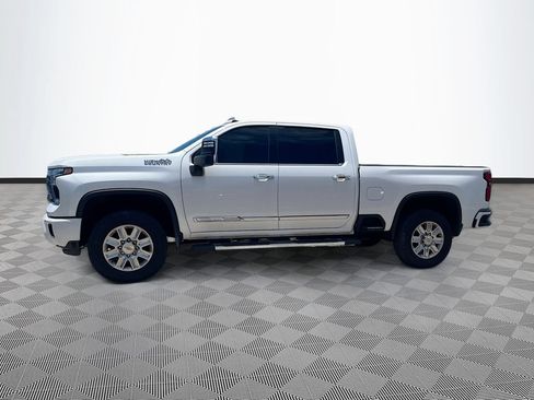 Used 2025 Chevrolet Silverado 3500 High Country w/ High Country Premium Package AWD/4WD image 9