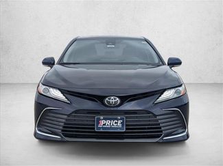 Used 2022 Toyota Camry XLE FWD video 2