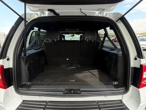 Used 2017 Ford Expedition EL XLT w/ Equipment Group 202A AWD/4WD image 14