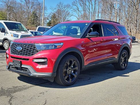 Certified 2023 Ford Explorer ST-Line w/ Class IV Trailer Tow Package image 5