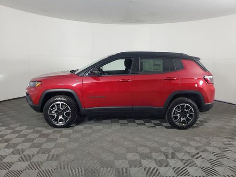 New 2026 Jeep Compass Trailhawk image 7