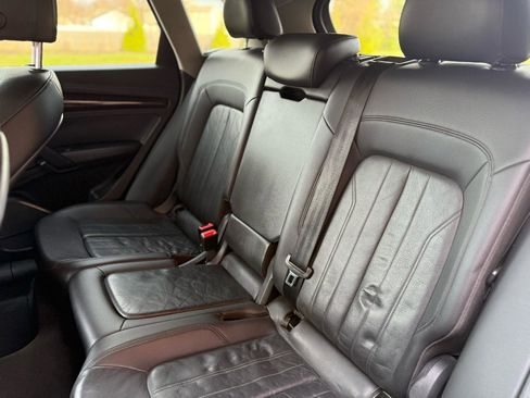 Used 2018 Audi Q5 2.0T Premium image 35