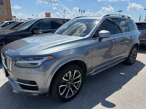 Used 2018 Volvo XC90 T6 Momentum w/ Convenience Package AWD/4WD image 24