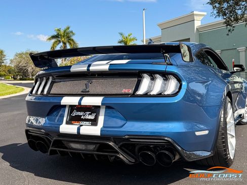 Used 2020 Ford Mustang Shelby GT500 w/ Carbon Fiber Track Pack image 73