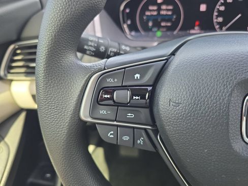 Used 2020 Honda Accord EX image 23
