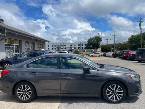 Used 2018 Subaru Legacy 2.5i Premium AWD/4WD image 19