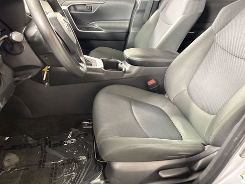 Used 2024 Toyota RAV4 LE image 20