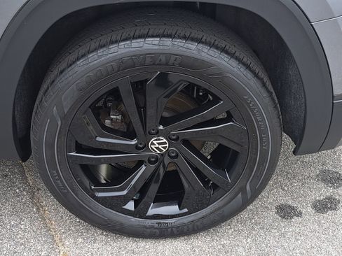 Used 2023 Volkswagen Atlas SE w/ Black Wheel Package AWD/4WD image 32