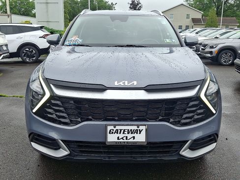 Used 2023 Kia Sportage EX image 2