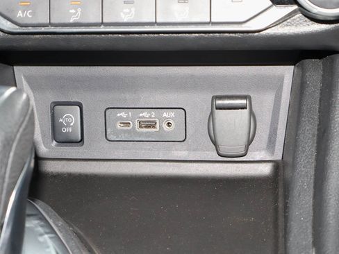 Used 2024 Nissan Sentra SV image 21