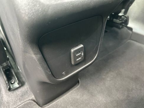 Used 2024 GMC Terrain SLE w/ Elevation Edition image 35