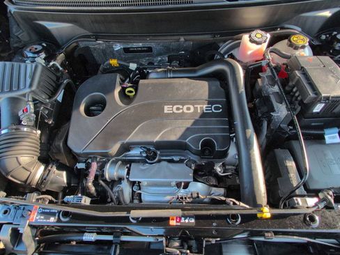 Used 2022 Chevrolet Equinox RS w/ RS Leather Package image 15