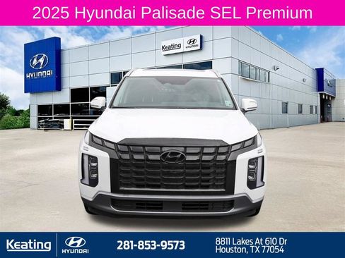 Used 2025 Hyundai Palisade SEL FWD image 2