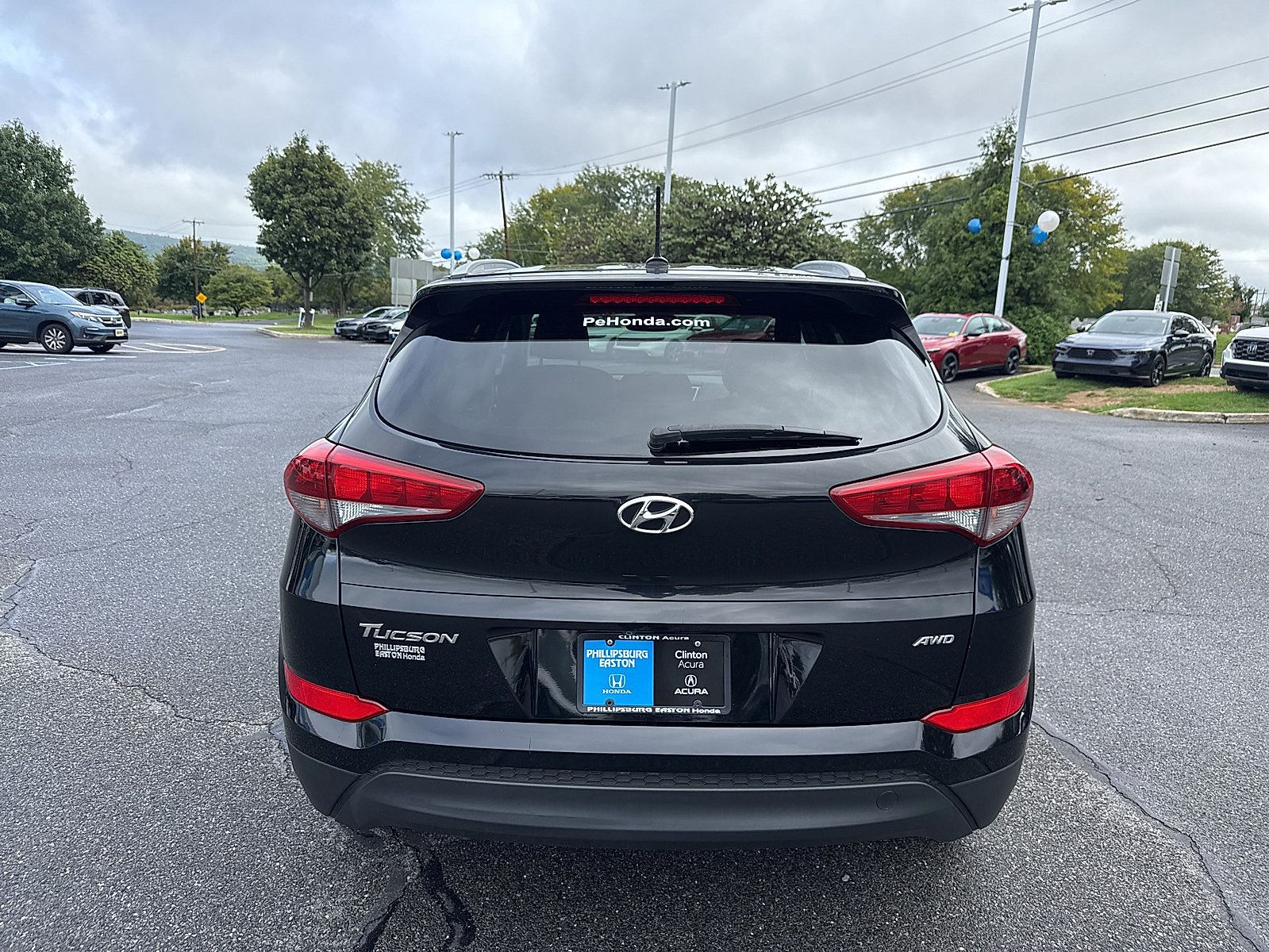 Used 2017 Hyundai Tucson SE w/ SE Popular Package 02 AWD/4WD image 3