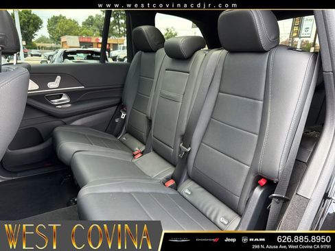 Used 2025 Mercedes-Benz GLS 450 4MATIC image 22
