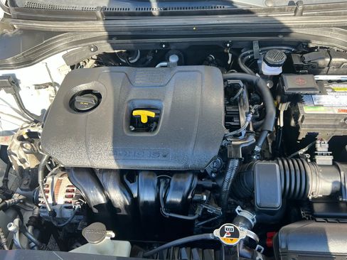 Used 2020 Hyundai Elantra SE image 33