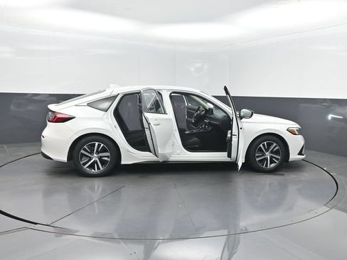 Used 2023 Honda Civic LX image 37