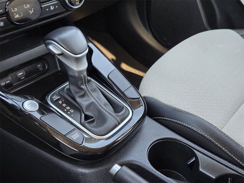 Certified 2024 Kia Soul GT-Line image 9