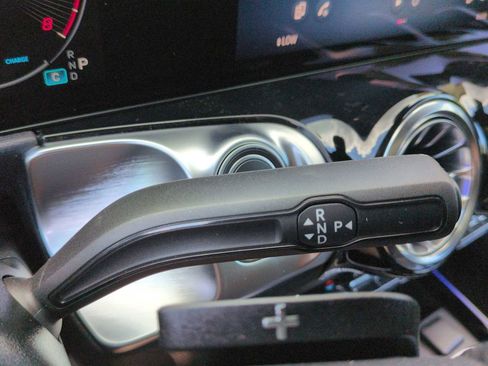 New 2026 Mercedes-Benz GLB 250 4MATIC image 32