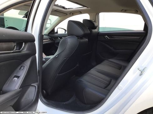 Used 2021 Honda Accord Touring image 13