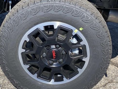 New 2026 Toyota Tacoma TRD Off-Road AWD/4WD image 6
