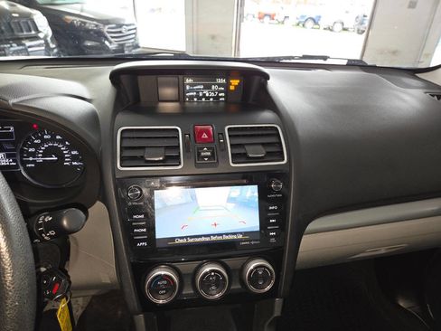 Used 2018 Subaru Forester 2.5i Premium AWD/4WD image 34