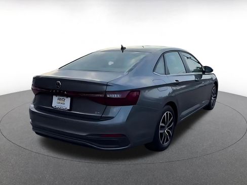 Used 2025 Volkswagen Jetta SE image 14