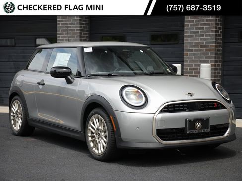 Used 2025 MINI Cooper S image 1