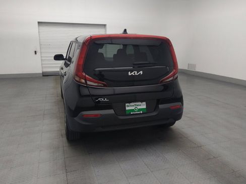 Used 2022 Kia Soul LX FWD image 6