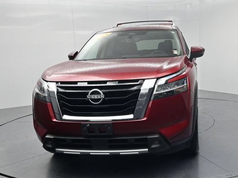 Used 2023 Nissan Pathfinder SL w/ SL Premium Package AWD/4WD image 3