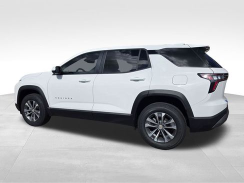 New 2026 Chevrolet Equinox LT w/ Safety and Technology Package FWD image 4