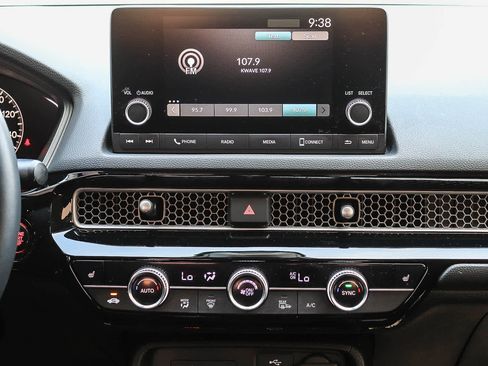 Used 2024 Honda Civic EX image 17