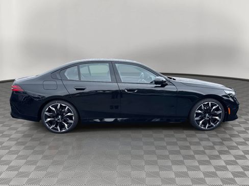 New 2026 BMW 530i w/ Executive Package image 2